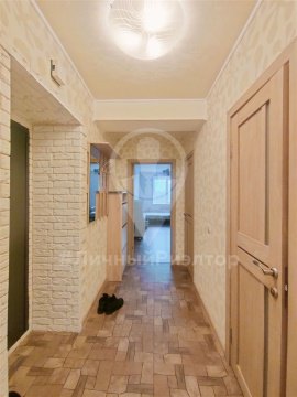 1-к квартира, 7/10 эт., 38м²