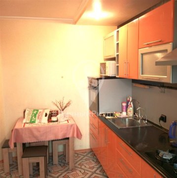 2-к квартира, 5/5 эт., 33м²