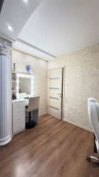 2-к квартира, 2/12 эт., 60м²